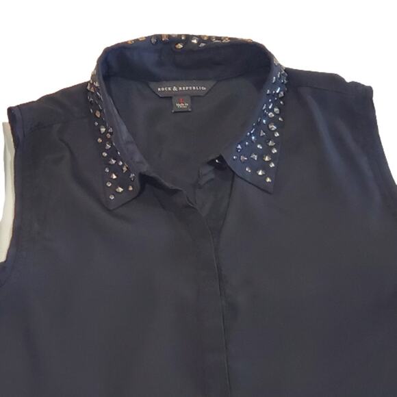 Rock & Republic Black Studded Sleeveless Button Front Top Large - Picture 2 of 7